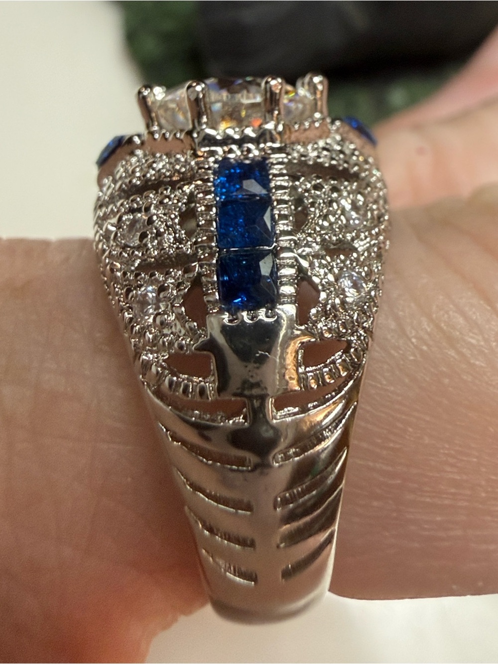 Vintage GRA CERTIFIED MOISSANITE DIAMOND 2CT & Sapphire Ring in baked silver - Picture 9 of 12